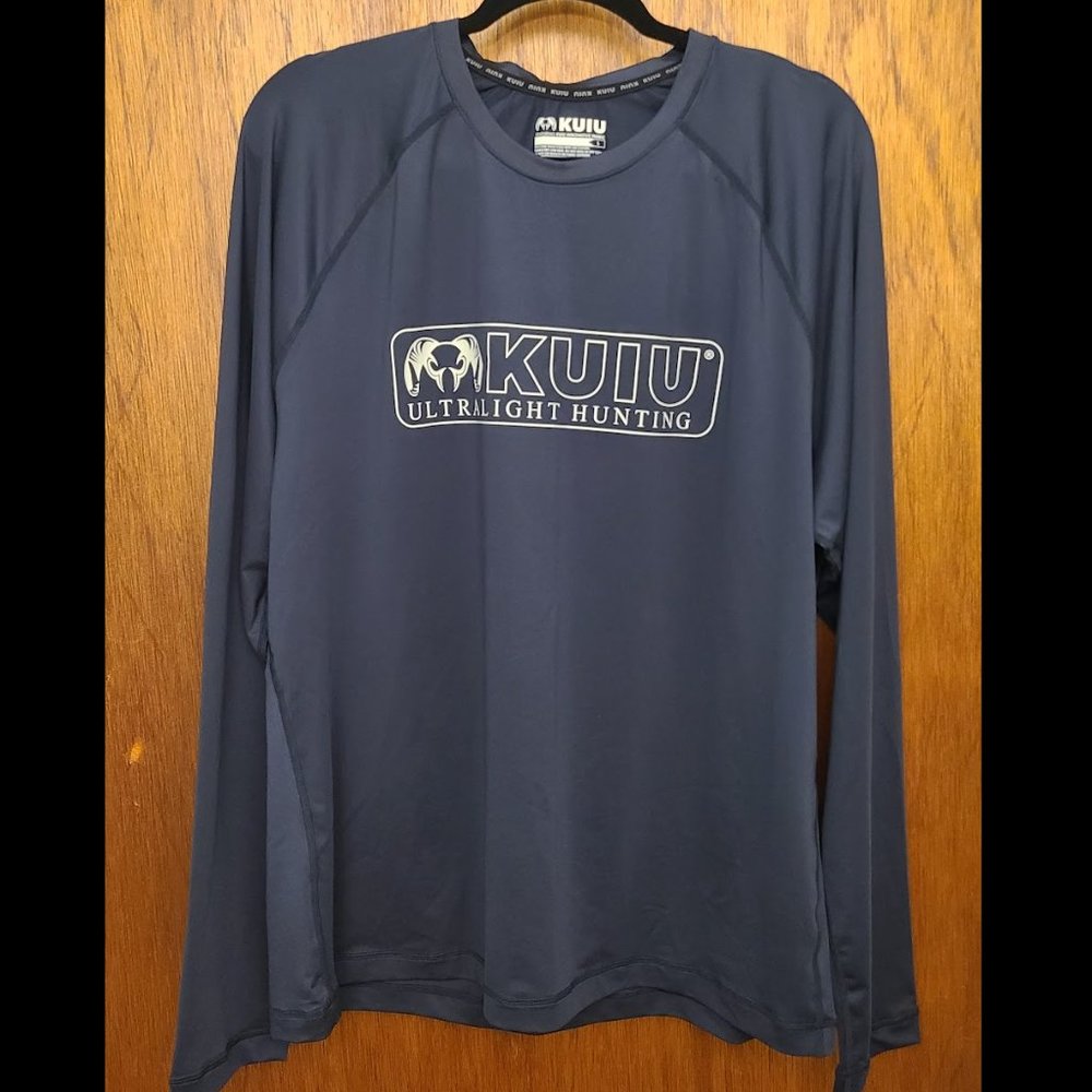 NWT Training Tech Long Sleeve Raglan Shirt